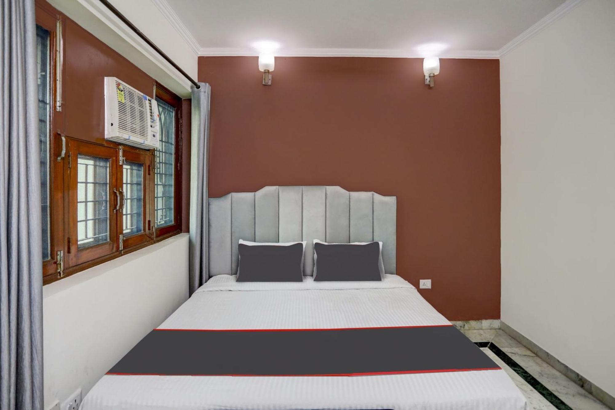 Hotel Capital O Uk House Residency Gurgaon Exterior foto