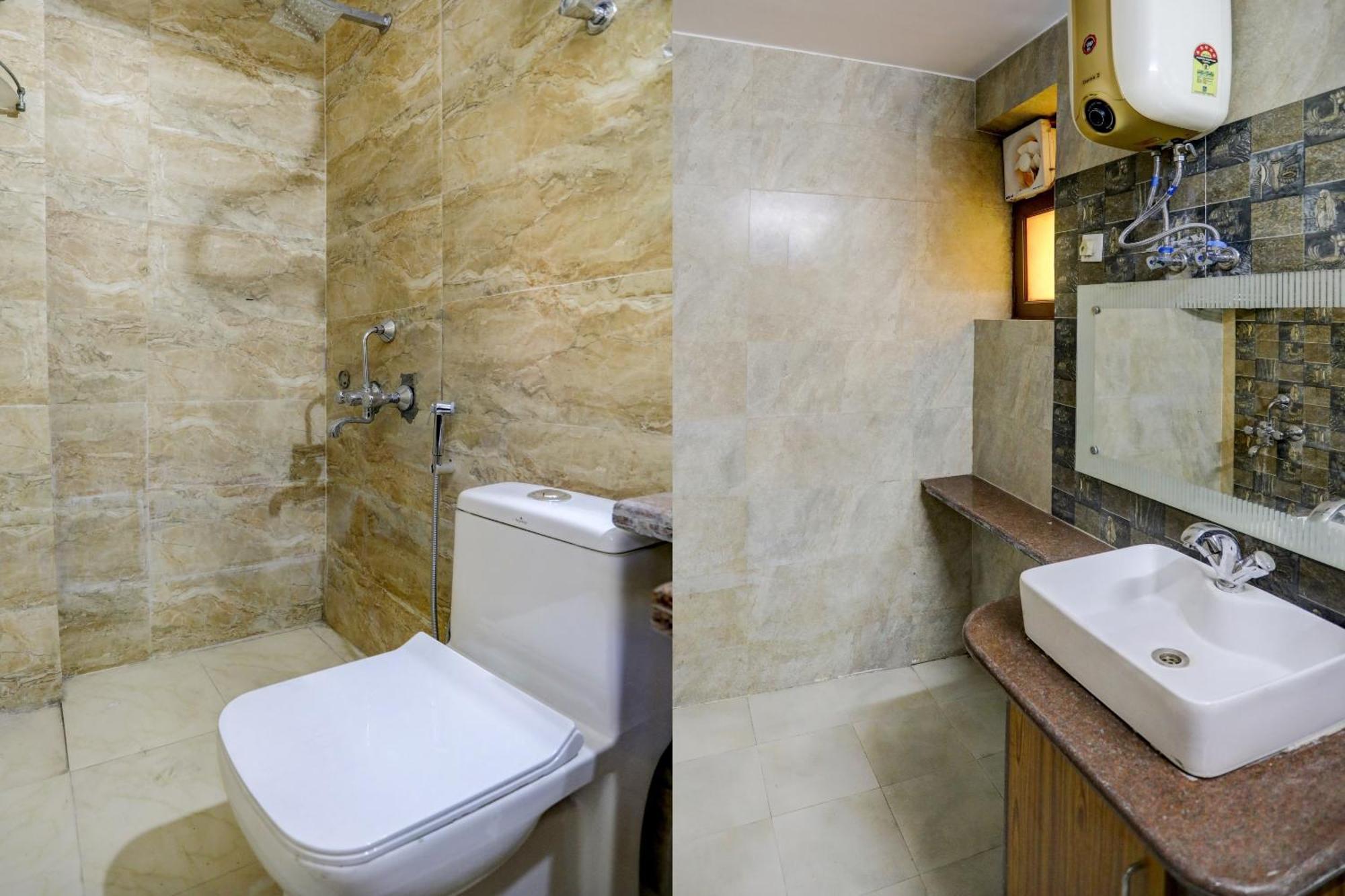 Hotel Capital O Uk House Residency Gurgaon Exterior foto